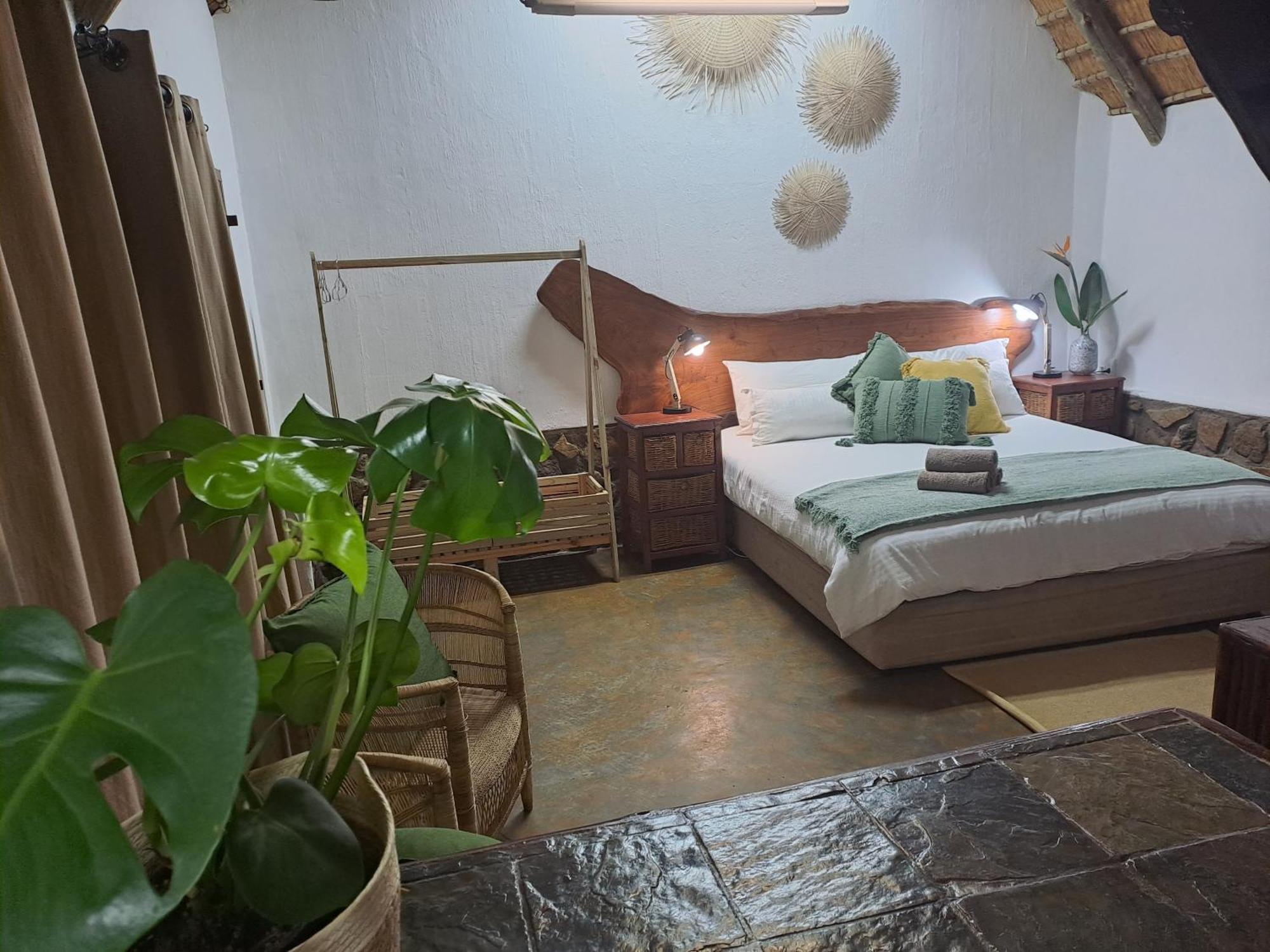 Little Bush Lodge Hoedspruit Exterior photo